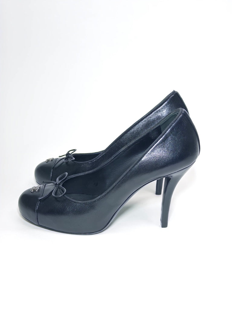 Chanel Black Leather And Patent CC Cap Toe Pumps
