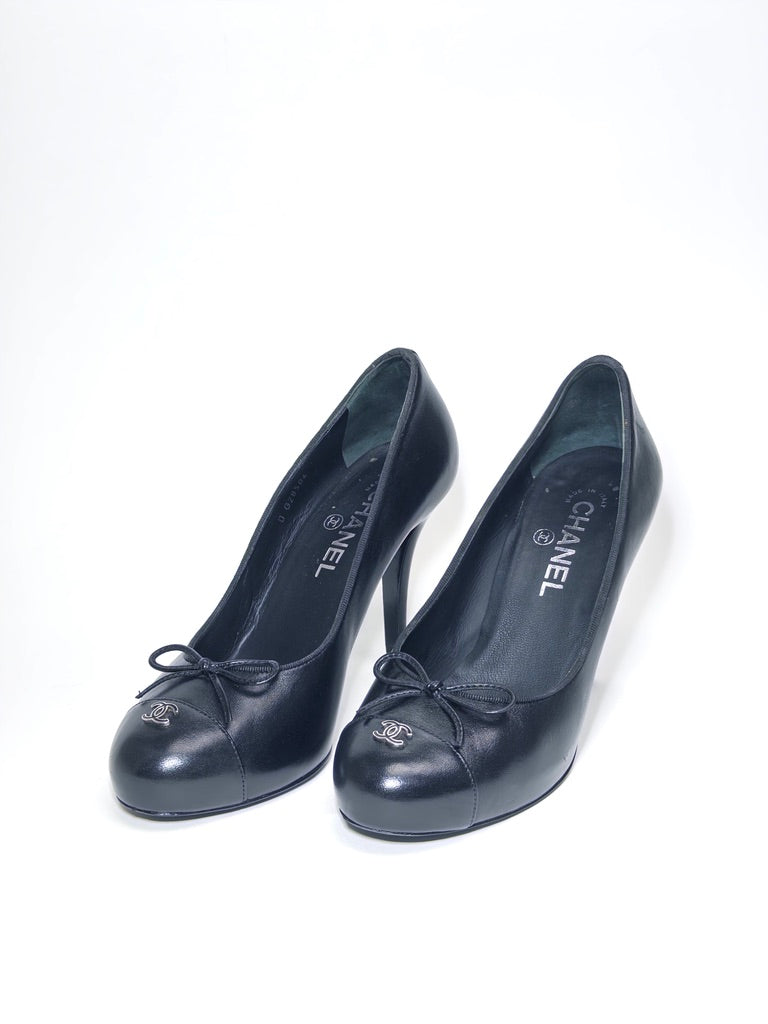 Chanel Black Leather And Patent CC Cap Toe Pumps