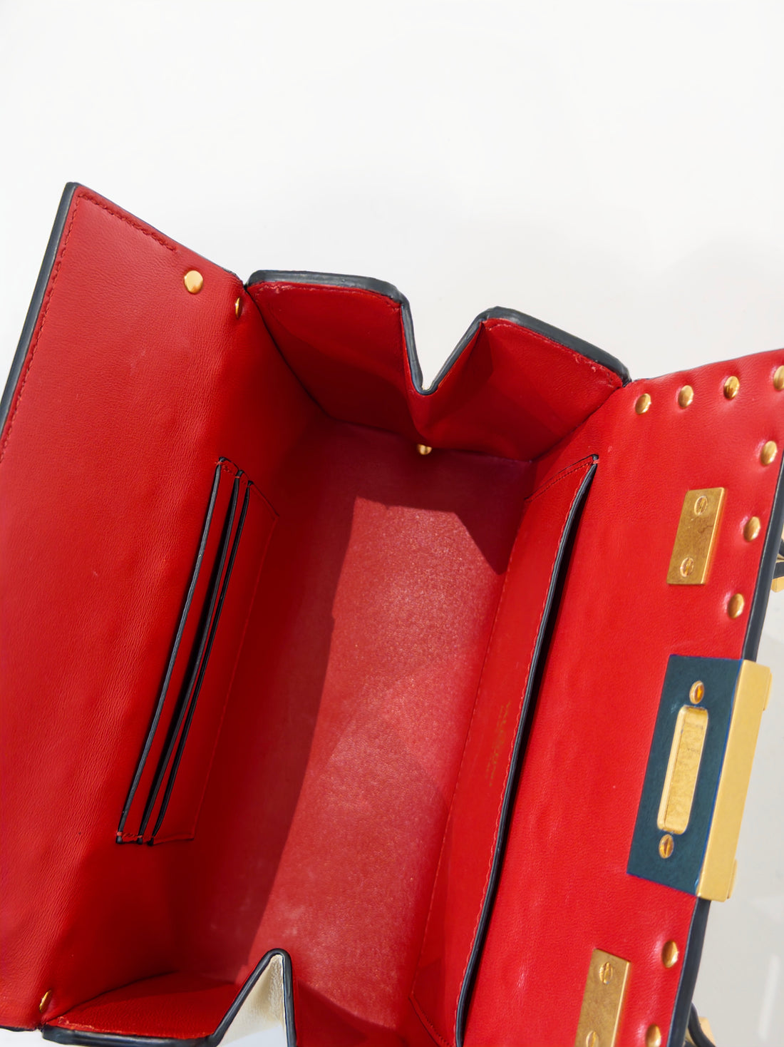 Valentino Garavani Rockstud Off-White Alcove Top Handle Clutch