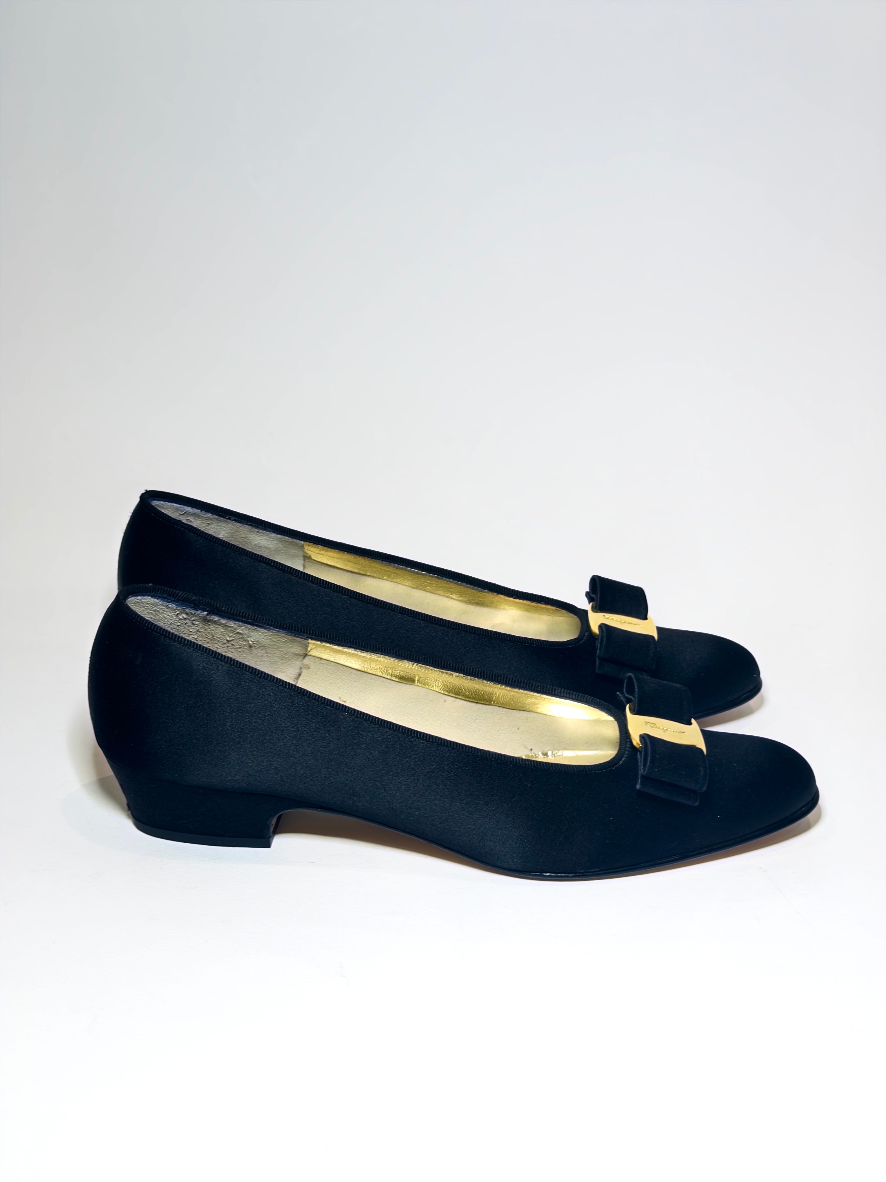 Salvatore Ferragamo Vara Bow Black Satin Pumps