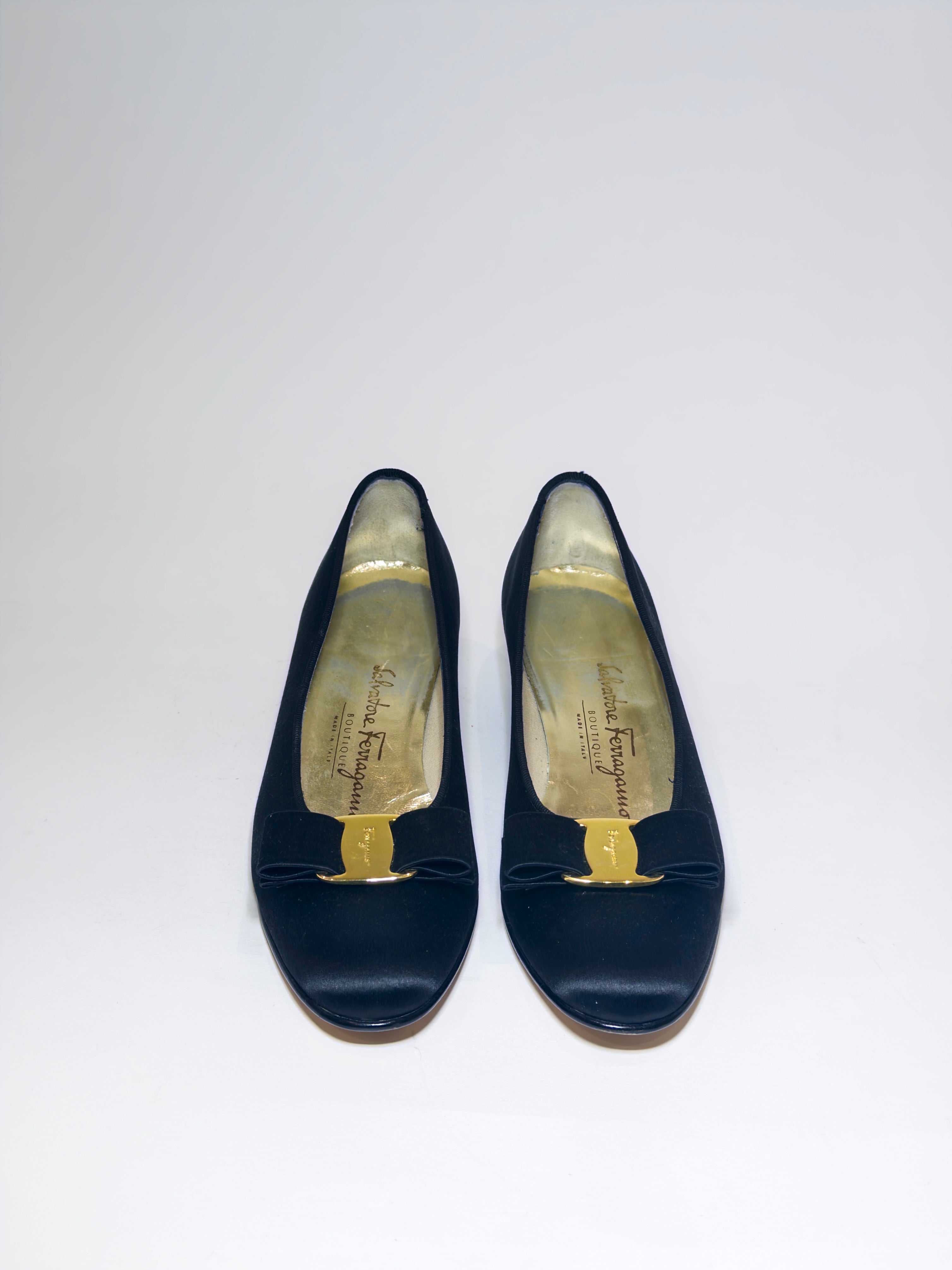 Salvatore Ferragamo Vara Bow Black Satin Pumps