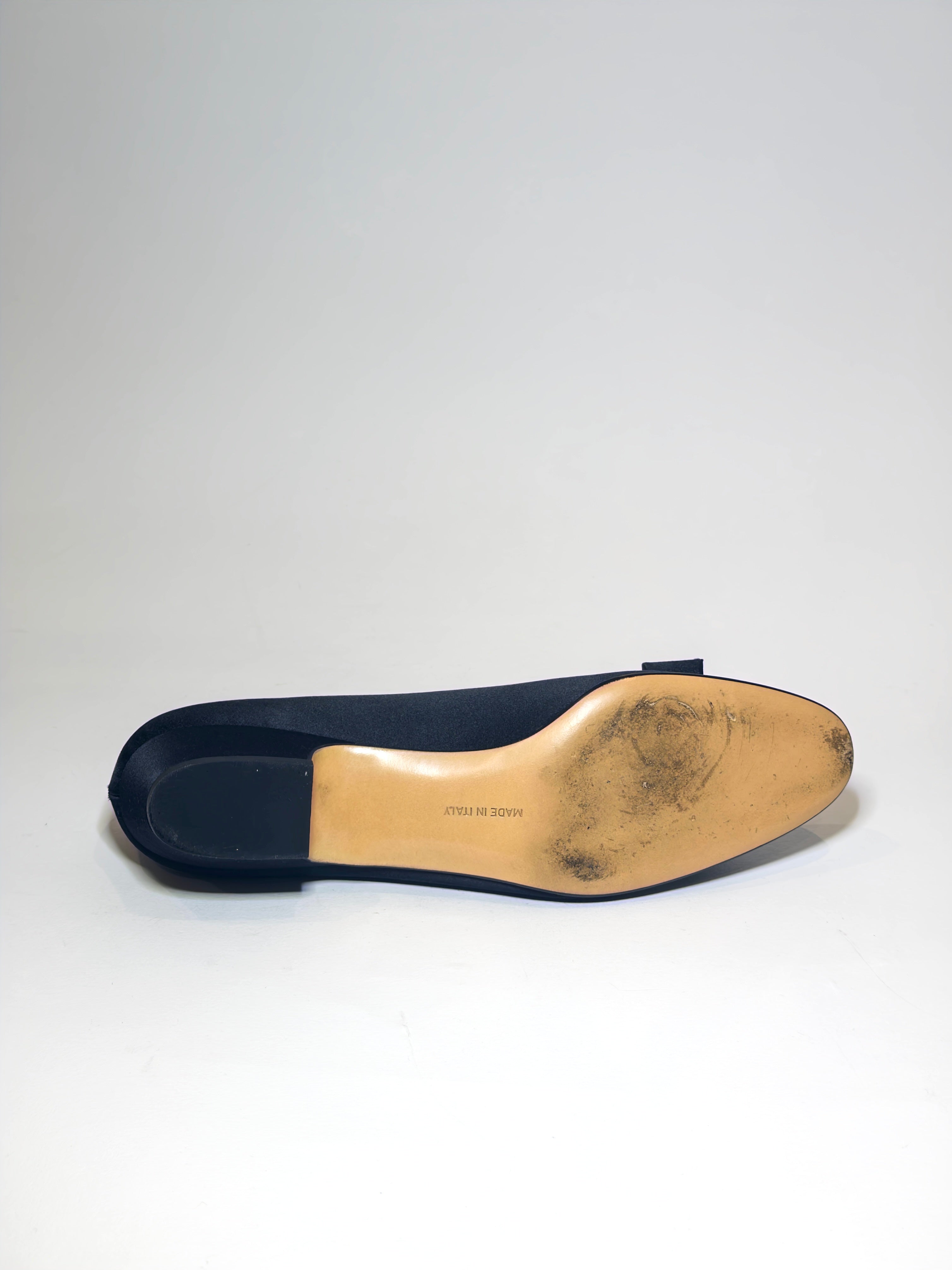 Salvatore Ferragamo Vara Bow Black Satin Pumps