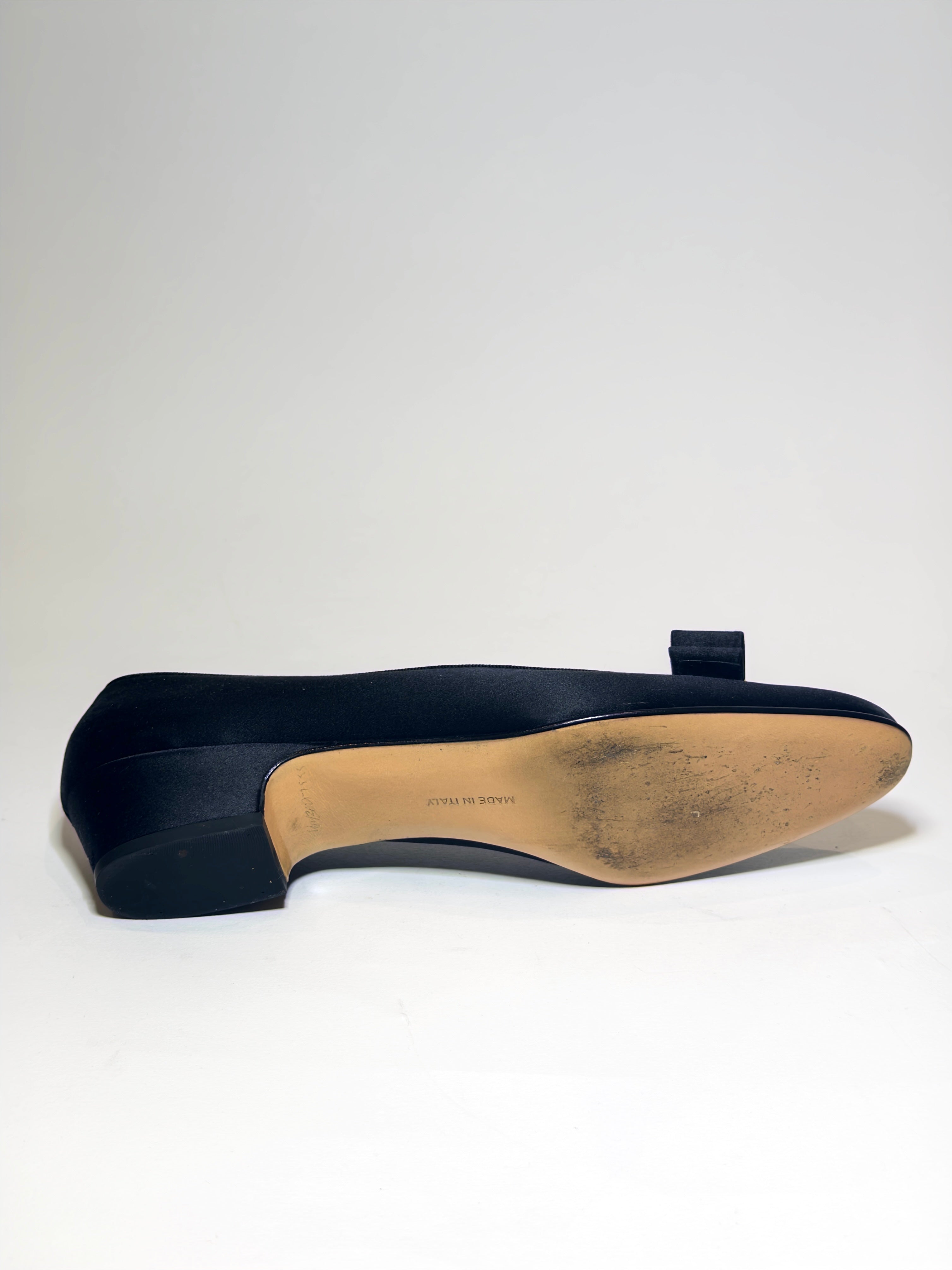 Salvatore Ferragamo Vara Bow Black Satin Pumps