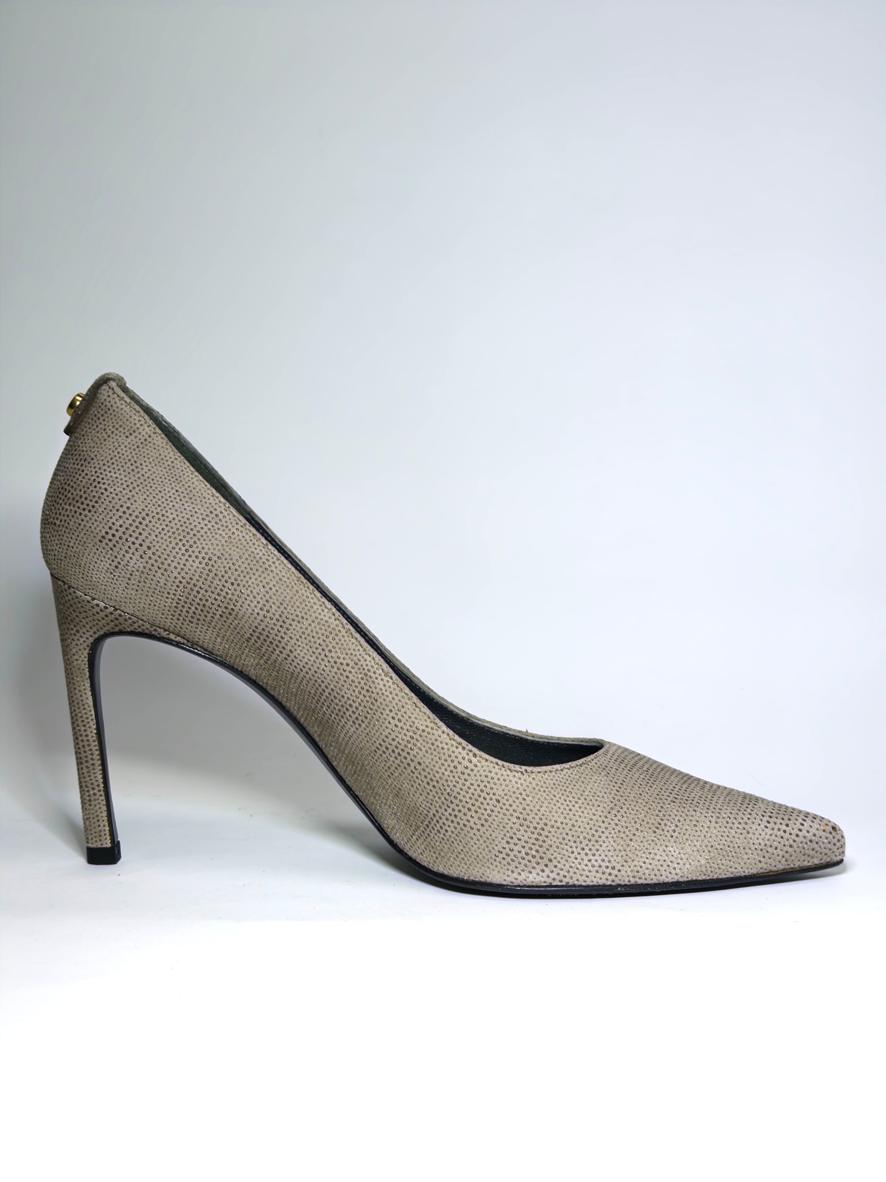 Stuart Weitzman Grey Textured Suede Pointed Toe Pumps