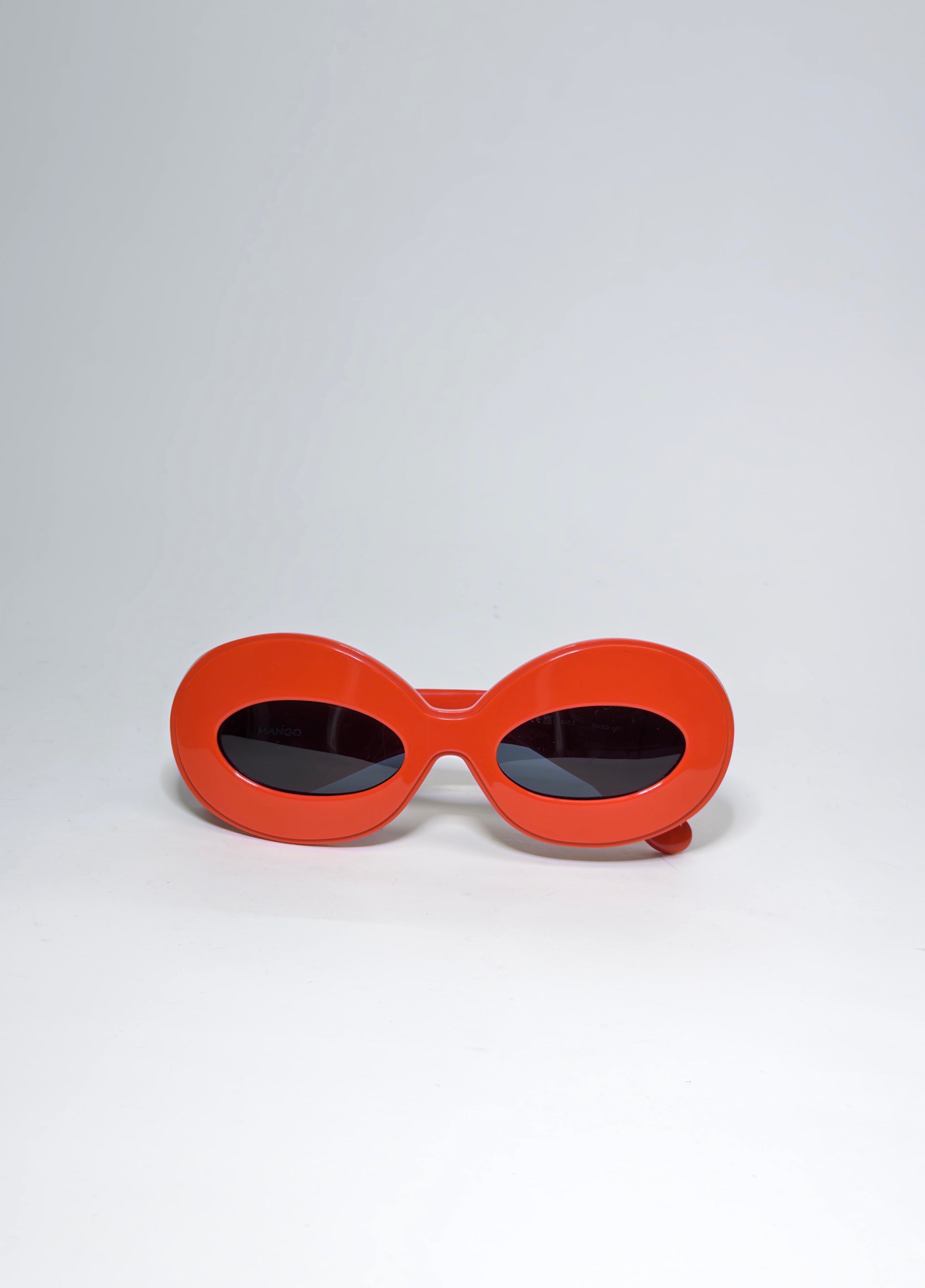 Simon Miller x Mango Oval Red Sunglasses