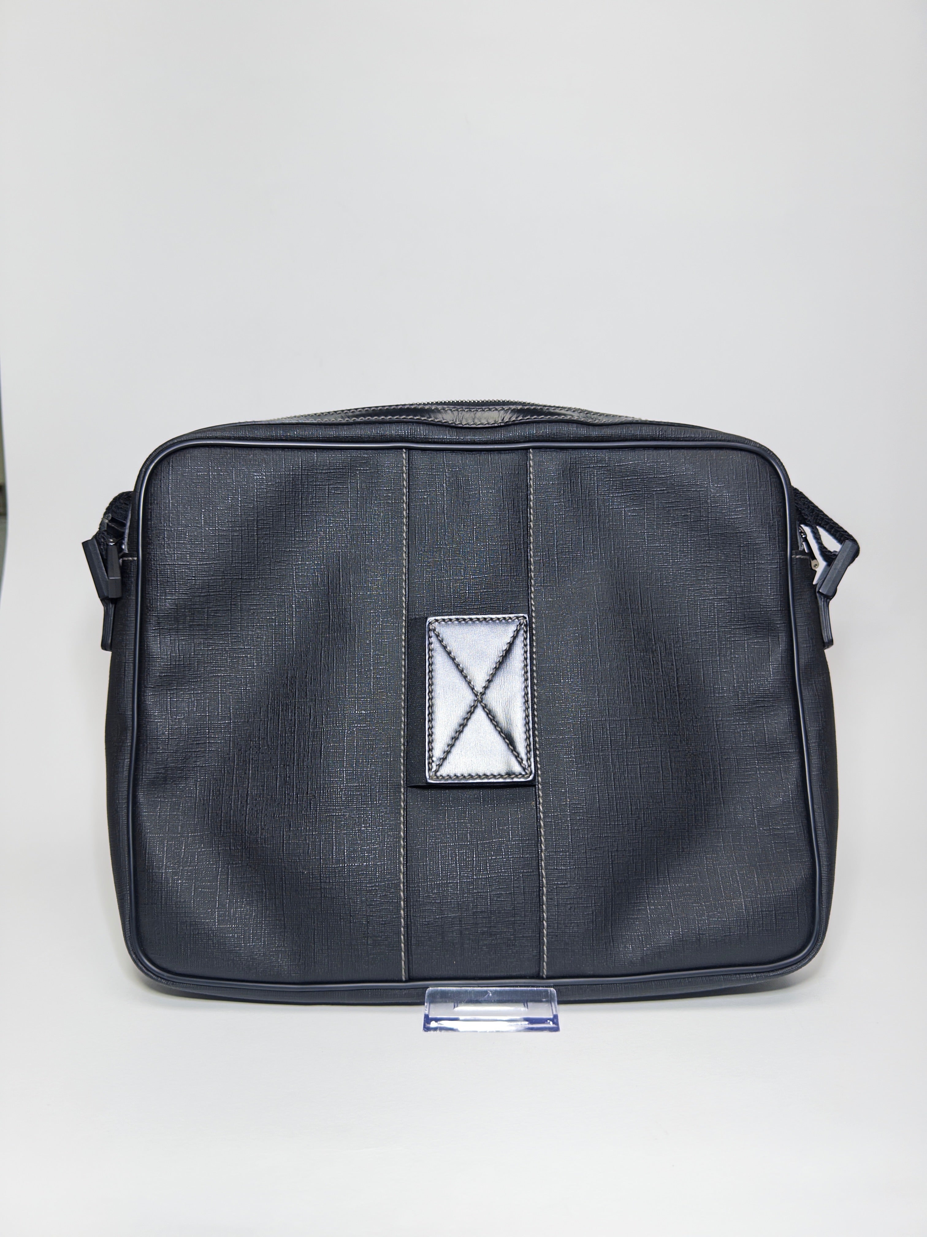 Gucci Interlocking GG Canvas Messenger Bag