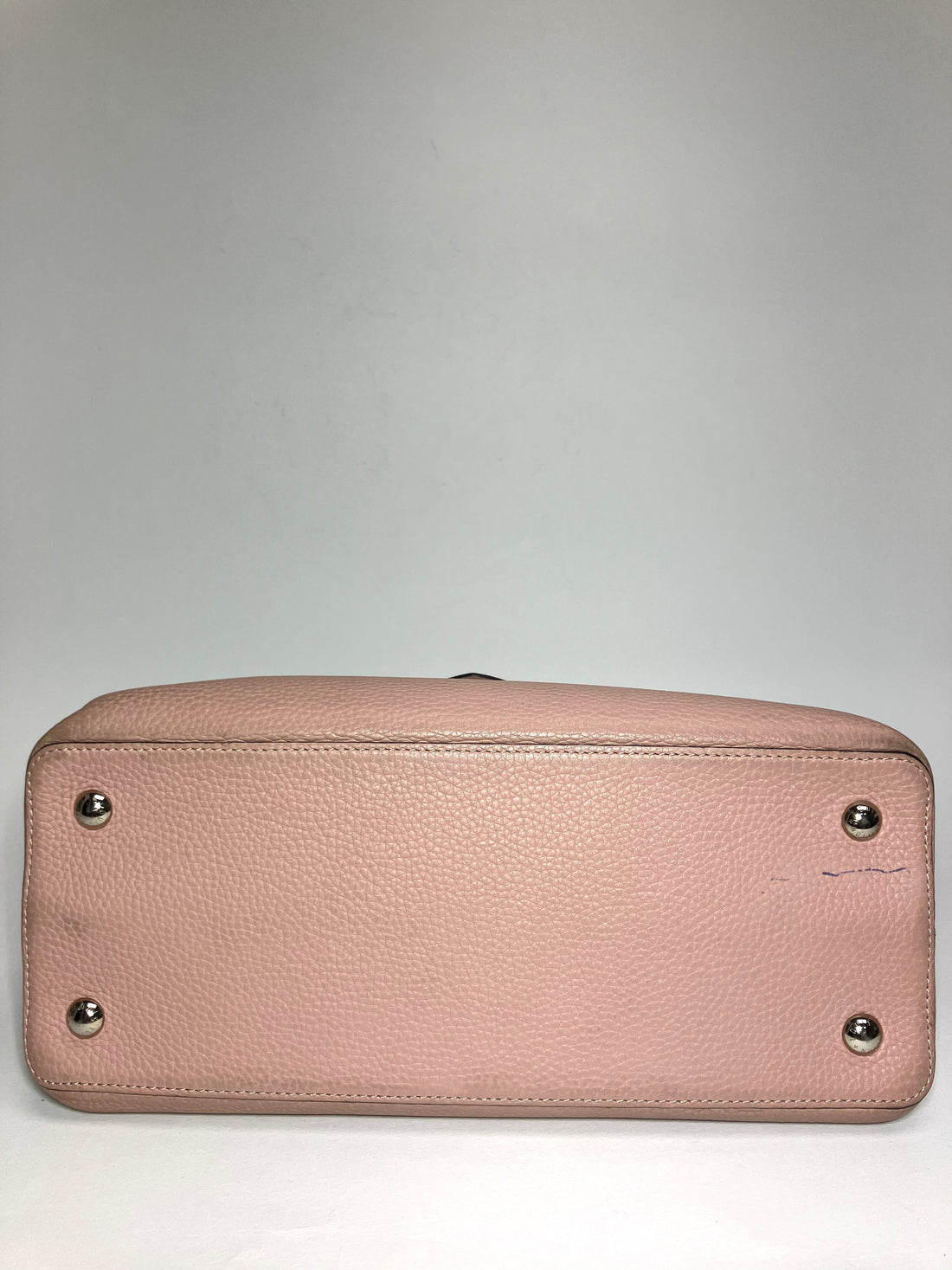 Louis Vuitton Capucines MM Bag