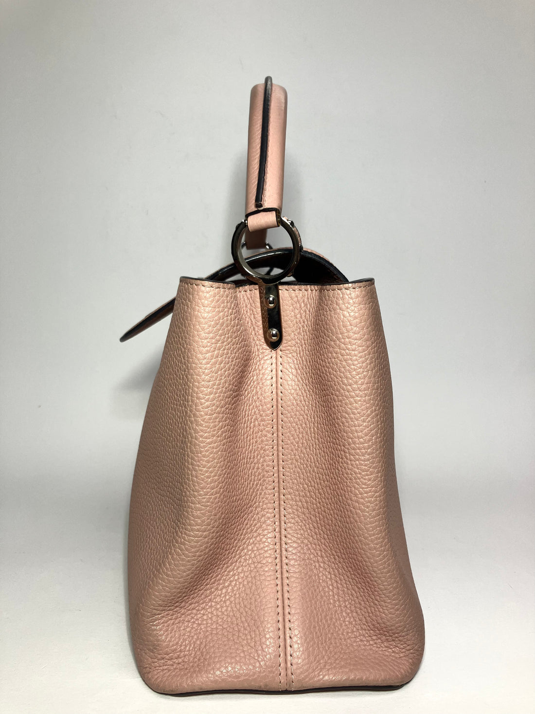 Louis Vuitton Capucines MM Bag